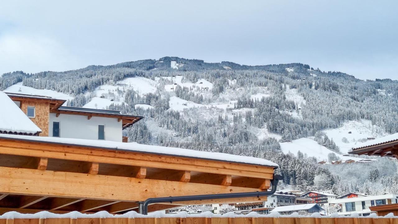 Veronikas Relax & Family Suite - Sun Terrace And Car Park By Alpenluxus Appartements Fuegen Exterior photo